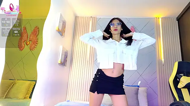 Snapshot of Sara_swift9 chatting on 11-28-25, 08:00 Sara swift9 online show from 11-28-25, 08:00