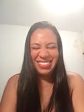 LeilaTaylor online show from 11-04-25, 06:18