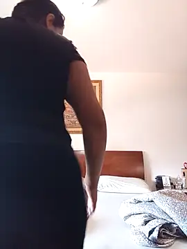 LeilaTaylor online show from 02-26-26, 02:16