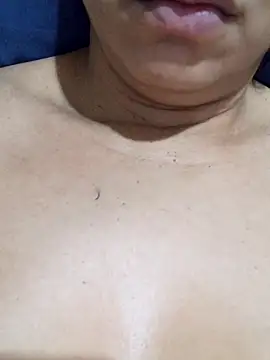 Snapshot of Bruninhadeusa chatting on 01-14-26, 11:16 Bruninhadeusa online show from 01-14-26, 11:16