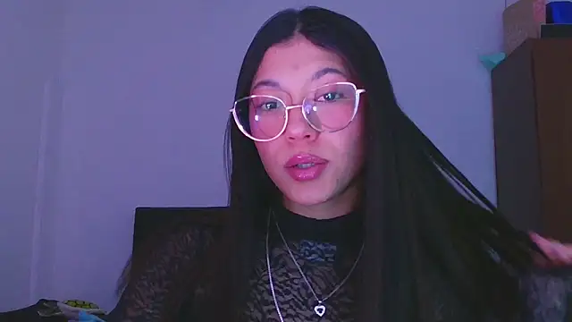 LissyM online show from 11-13-25, 06:40