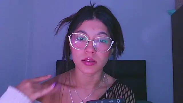 LissyM online show from 11-14-25, 05:11