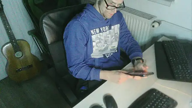 StephPra94 online show from 05-18-26, 10:15