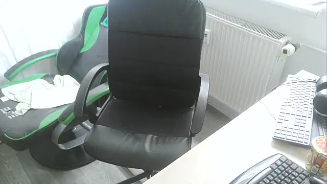 StephPra94 online show from 05-20-26, 11:38