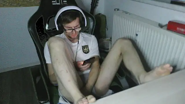 StephPra94 online show from 06-14-26, 09:50