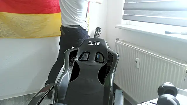 StephPra94 online show from 06-15-26, 10:39