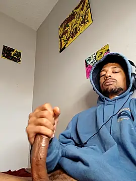 Snapshot of BigPrettyDick777 chatting on 03-01-26, 07:05 BigPrettyDick777 online show from 03-01-26, 07:05