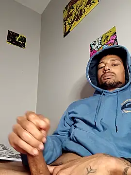 Snapshot of BigPrettyDick777 chatting on 03-02-26, 07:09 BigPrettyDick777 online show from 03-02-26, 07:09