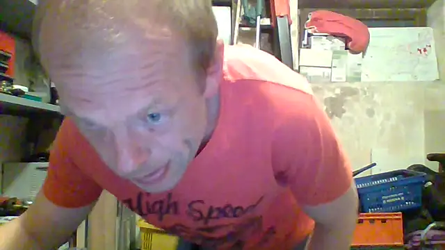 Snapshot of tommy3300 chatting on 04-28-26, 02:49 tommy3300 online show from 04-28-26, 02:49
