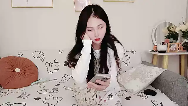 yuyan3929 online show from 10-30-25, 12:39