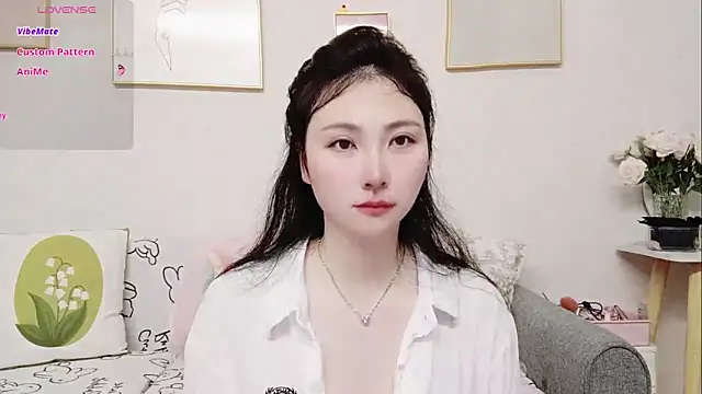 Snapshot of yuyan3929 chatting on 04-11-26, 12:48 yuyan3929 online show from 04-11-26, 12:48