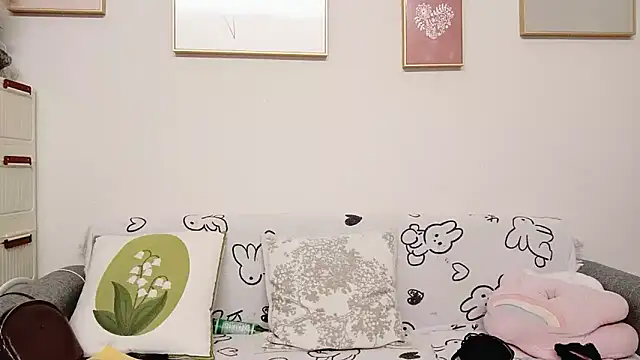 Snapshot of yuyan3929 chatting on 04-14-26, 01:06 yuyan3929 online show from 04-14-26, 01:06