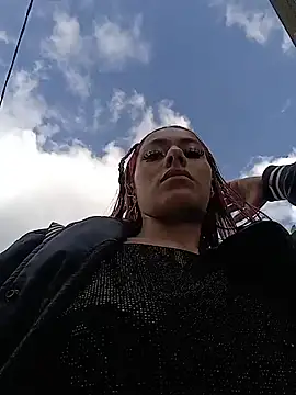 Emilyy-18 online show from 11-14-25, 08:18