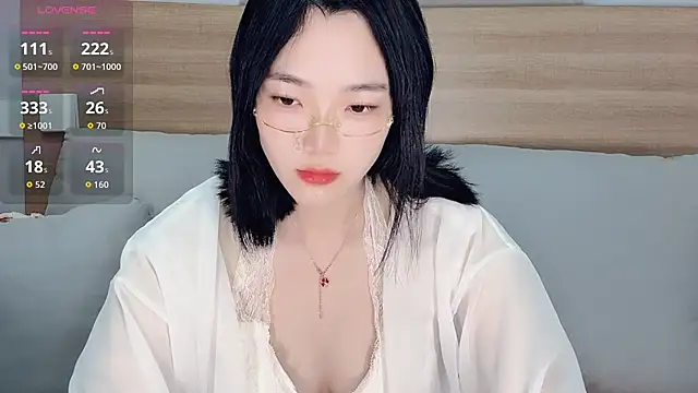 Snapshot of upoo7lt chatting on 01-07-26, 04:04 upoo7lt online show from 01-07-26, 04:04