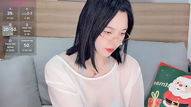 Snapshot of upoo7lt chatting on 01-07-26, 10:56 upoo7lt online show from 01-07-26, 10:56