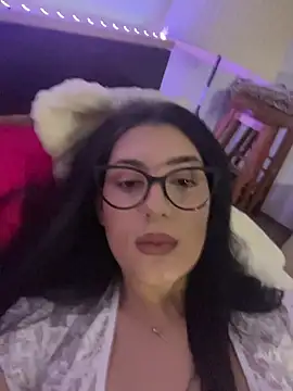 claraseloura online show from 11-24-25, 07:24