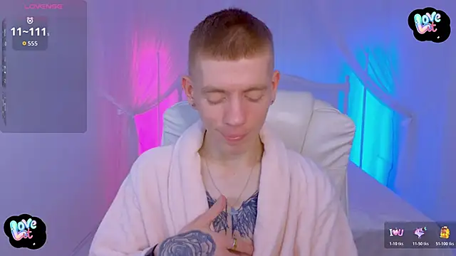 Cristian  Dior online show from 12-05-25, 07:32