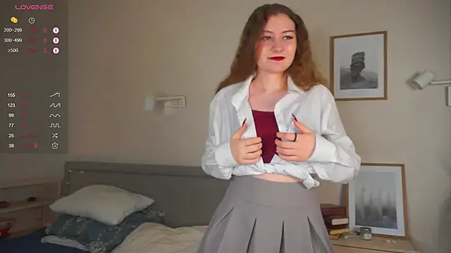 MegganKinson online show from 11-17-25, 05:13