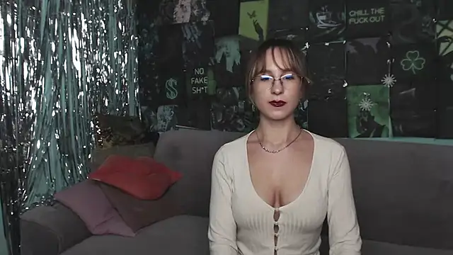 Snapshot of AlishaKellyi chatting on 11-09-25, 05:50 AlishaKellyi online show from 11-09-25, 05:50