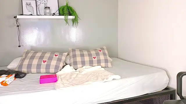 SeleneGibson   online show from 04-02-26, 07:22