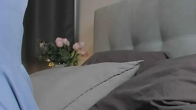 Camilla Rowen online show from 06-14-26, 02:57