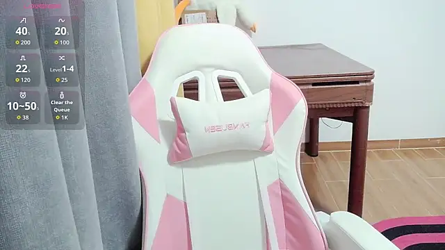 Snapshot of xiaoxiao--baby chatting on 11-02-25, 10:23 xiaoxiao--baby online show from 11-02-25, 10:23