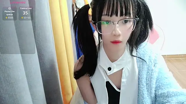 Snapshot of xiaoxiao--baby chatting on 11-04-25, 06:01 xiaoxiao--baby online show from 11-04-25, 06:01