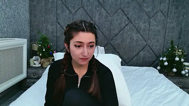 Snapshot of Gloria_Bendall chatting on 01-09-26, 03:15 Gloria Bendall online show from 01-09-26, 03:15