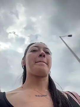 Lia  white online show from 11-12-25, 06:52