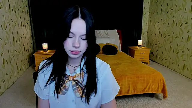 Snapshot of FloraCherry chatting on 11-16-25, 07:30 FloraCherry online show from 11-16-25, 07:30