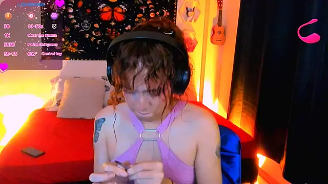 AdelineEsposito online show from 12-16-25, 03:44