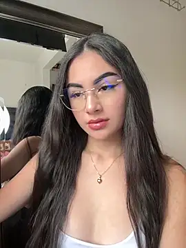 IslaCole online show from 03-17-26, 08:45