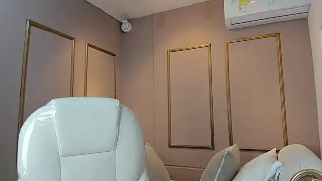 NahimiThompson online show from 11-24-25, 07:24