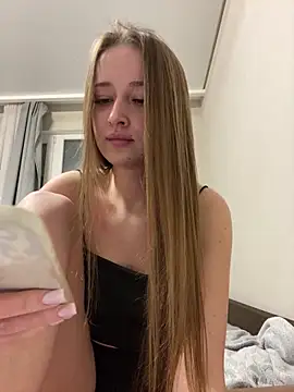 Snapshot of Angel_hotyy chatting on 11-29-25, 10:13 Angel hotyy online show from 11-29-25, 10:13