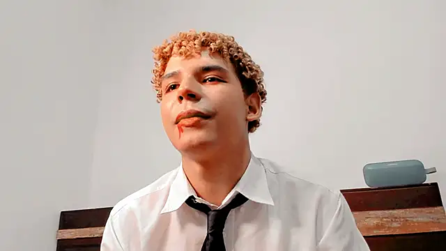 Snapshot of Daark_Eros chatting on 10-27-25, 11:09 Daark Eros online show from 10-27-25, 11:09