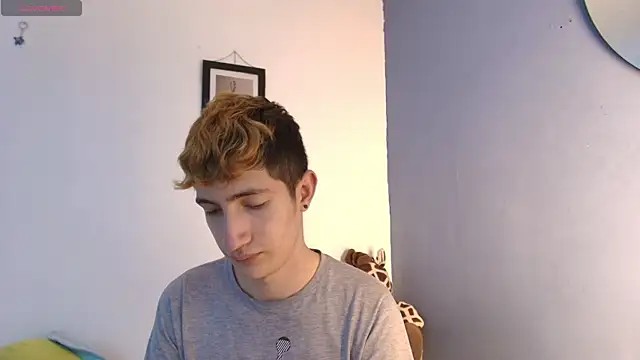 Snapshot of Erick_Taylor3 chatting on 07-09-26, 08:13 Erick Taylor3 online show from 07-09-26, 08:13