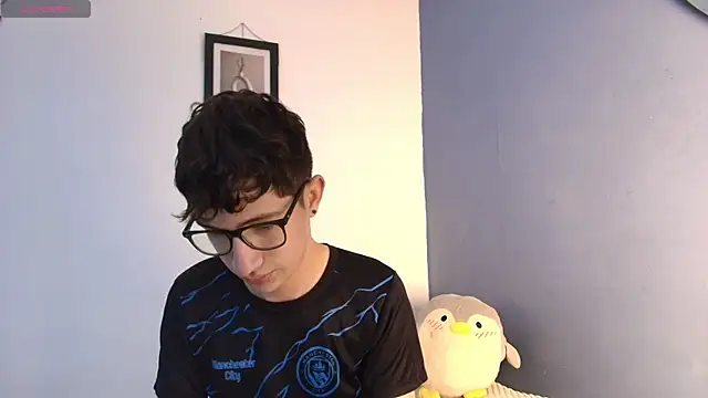 Snapshot of Erick_Taylor3 chatting on 07-28-26, 08:01 Erick Taylor3 online show from 07-28-26, 08:01