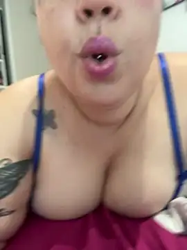 Rheetnena1 online show from 02-08-26, 06:33