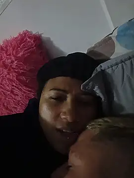 Snapshot of marimar_24 chatting on 11-14-25, 11:13 marimar 24 online show from 11-14-25, 11:13