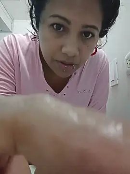 Snapshot of marimar_24 chatting on 11-17-25, 09:37 marimar 24 online show from 11-17-25, 09:37