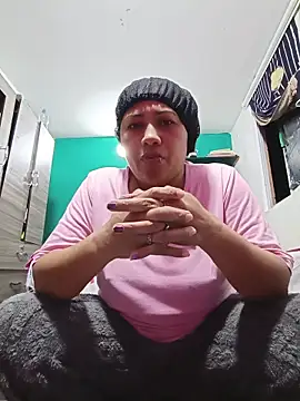 Snapshot of marimar_24 chatting on 11-29-25, 12:35 marimar 24 online show from 11-29-25, 12:35