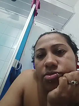 Snapshot of marimar_24 chatting on 11-29-25, 07:39 marimar 24 online show from 11-29-25, 07:39