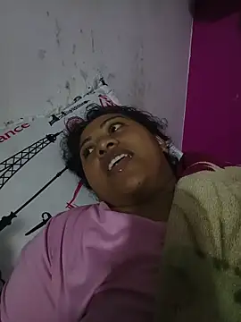 Snapshot of marimar_24 chatting on 12-17-25, 01:00 marimar 24 online show from 12-17-25, 01:00