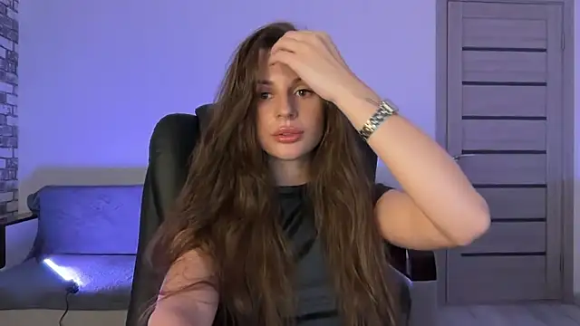 Snapshot of karinamoonss chatting on 11-26-25, 01:45 karinamoonss online show from 11-26-25, 01:45