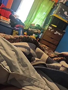 Snapshot of mbrc35 chatting on 11-06-25, 08:32 mbrc35 online show from 11-06-25, 08:32