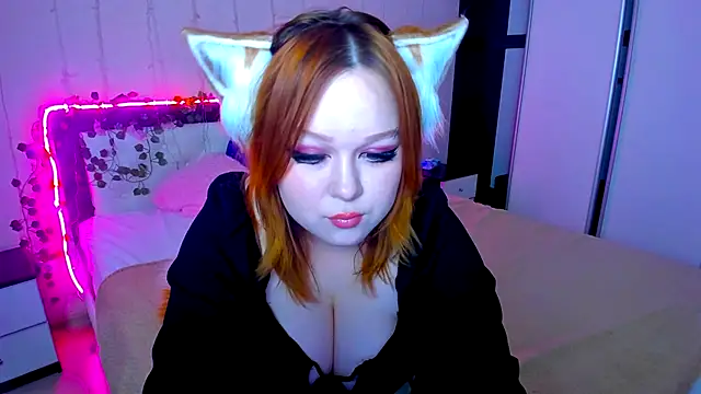 Lovly Vixen online show from 11-29-25, 07:28