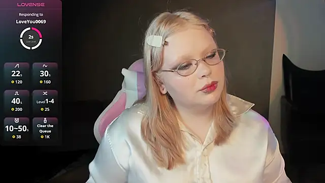 LottieReed online show from 05-22-26, 07:04