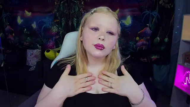 LottieReed online show from 05-28-26, 09:06