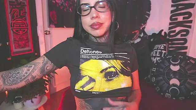 Dalia Vorhees online show from 04-20-26, 01:41