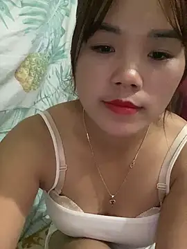 Snapshot of nachi-baby chatting on 11-08-25, 01:33 nachi-baby online show from 11-08-25, 01:33